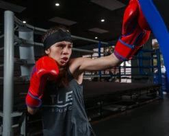 TITLE Boxing Throwback 1998 Anniversary Bag Glove -Titleboxing Shop AVTFBGRDBL 1 339f39f1 014b 4fe9 bbb9 52c29eb16516