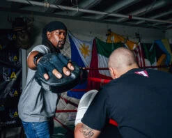 TITLE Black Blitz Micro Mitts -Titleboxing Shop BKBPMBK 2