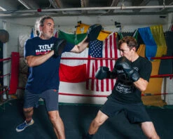 TITLE Black Punch Mitts 2.0 -Titleboxing Shop BKPM2BK 4