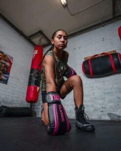 TITLE Classic Speed Boxing Gloves -Titleboxing Shop CABG12BKPK 1