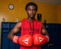 TITLE Classic Leather Elastic Training Gloves 2.0 -Titleboxing Shop CTSGV2RD 1