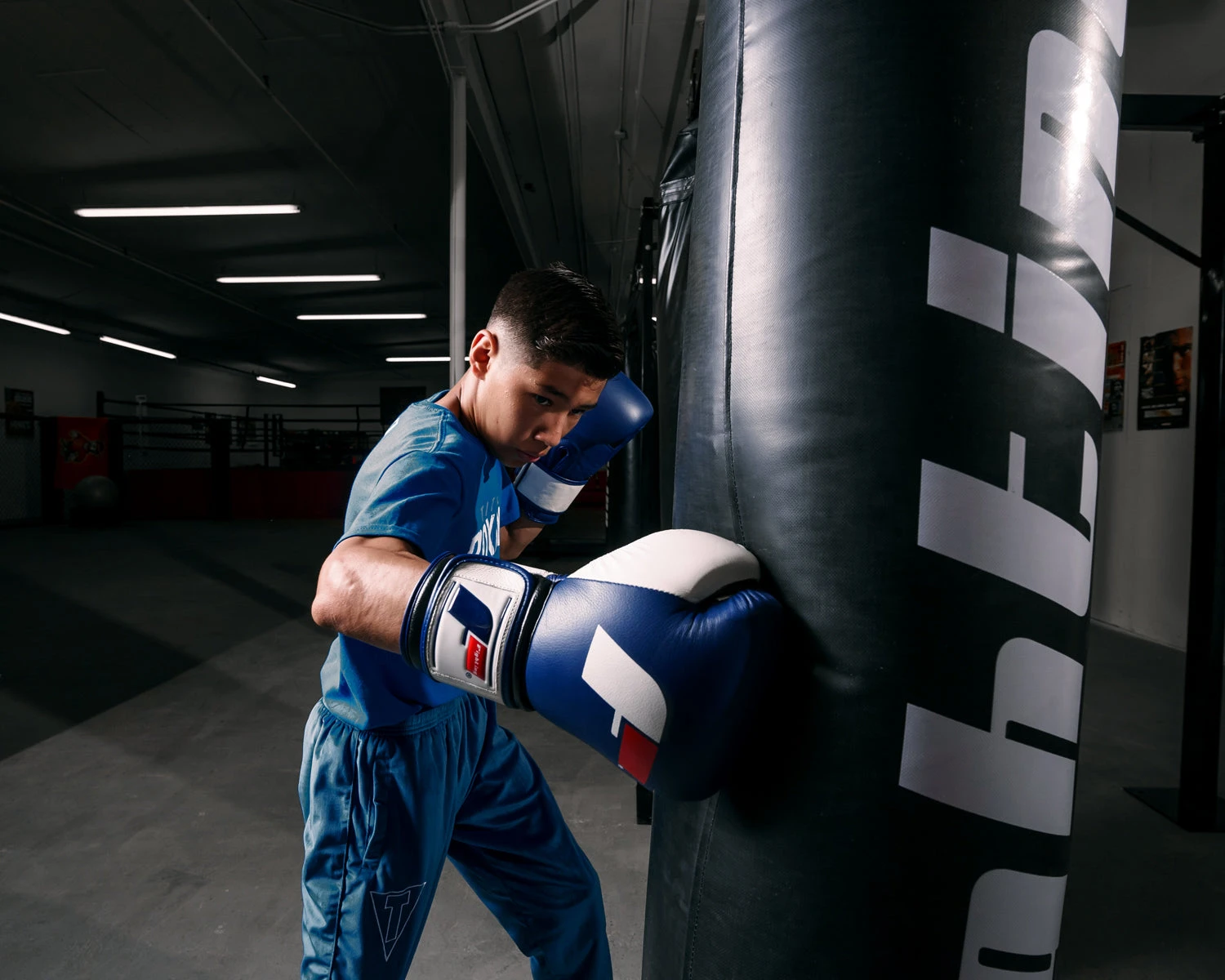 Fighting Force Leather Bag Gloves 4 Fighting Force Leather Bag Gloves - Image 2