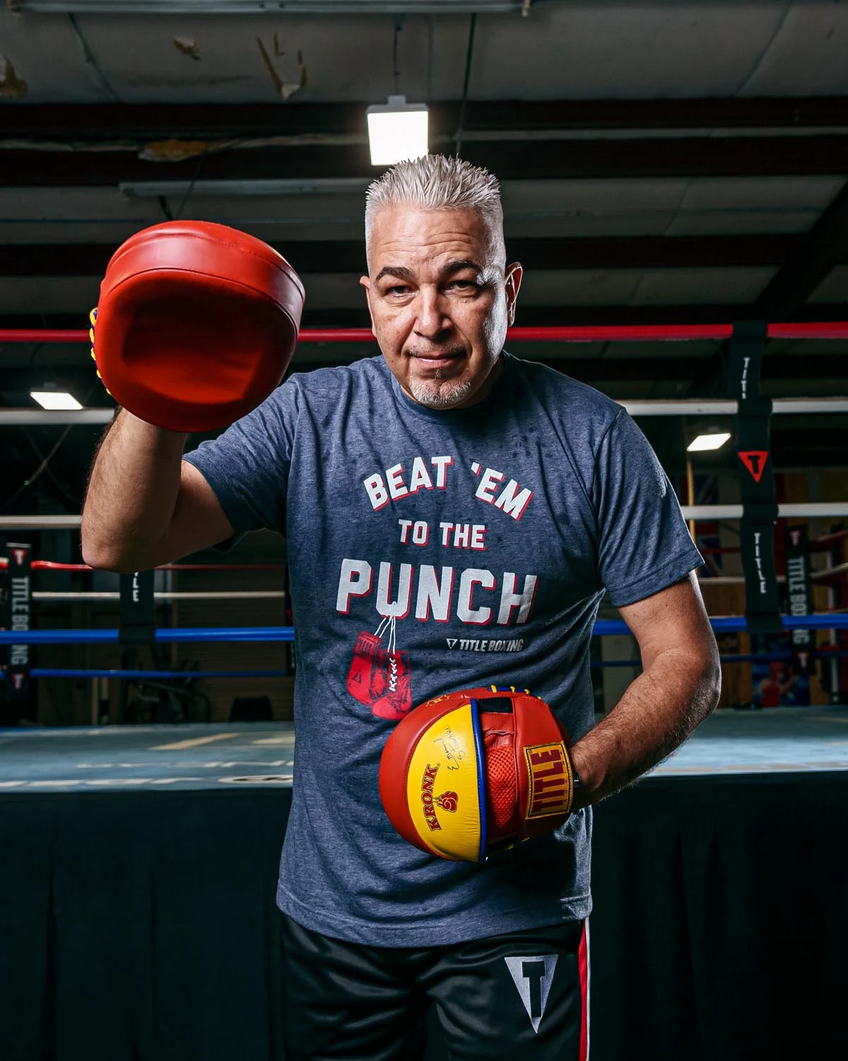 Emanuel Steward's KRONK Boxing Gym Leather Punch Mitts 4 Emanuel Steward's KRONK Boxing Gym Leather Punch Mitts - Image 2