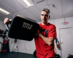 TITLE Boxing Square Punch & Kick Shield 19 TITLE Boxing Square Punch & Kick Shield -Titleboxing Shop PSHSQBK 3