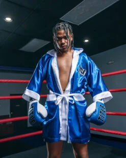 TITLE Boxing Pro Fingertip Robe 2.0 -Titleboxing Shop TSRF2BLWH 2