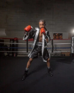 TITLE Boxing Fingertip Robe 27 TITLE Boxing Fingertip Robe -Titleboxing Shop TSRFBKWH 2