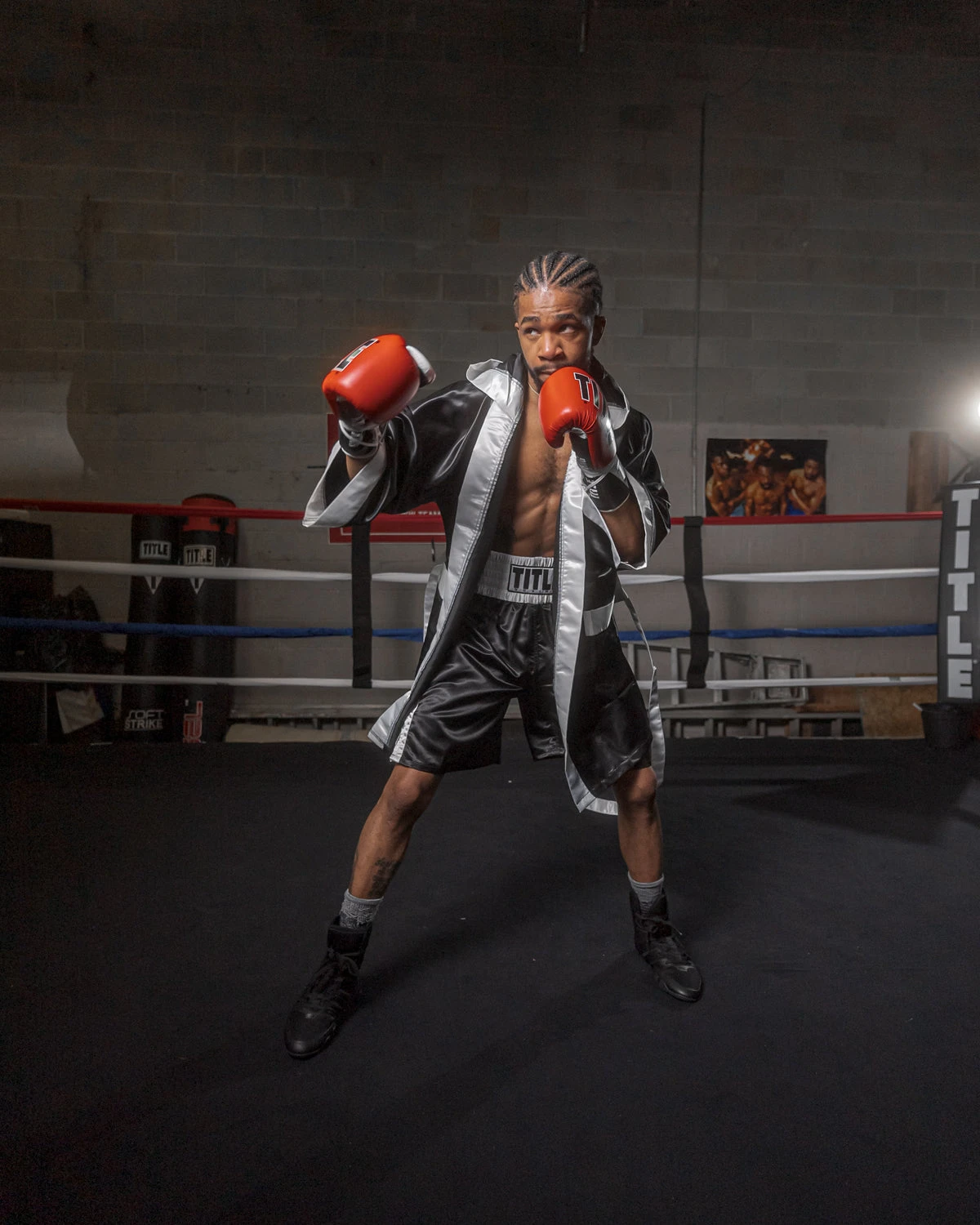 TITLE Boxing Fingertip Robe 8 TITLE Boxing Fingertip Robe - Image 6