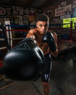 TITLE Boxing Vegan Fitness Bag Gloves -Titleboxing Shop VGFBGBK 2