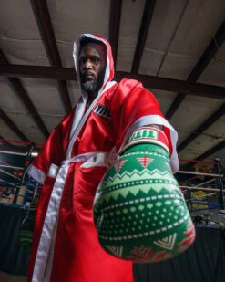 TITLE Boxing Limited Edition Deck The Halls Bag Gloves 17 TITLE Boxing Limited Edition Deck The Halls Bag Gloves -Titleboxing Shop XMASBGGN 1