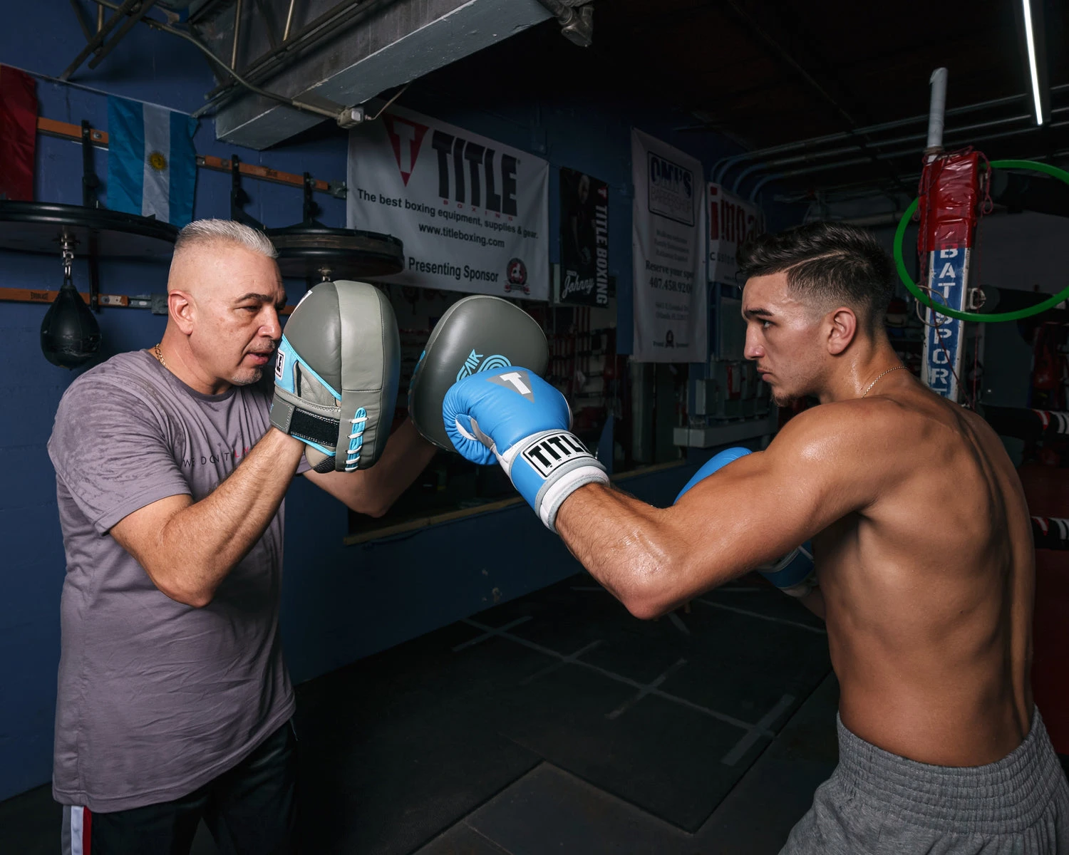 TITLE Boxing Air Pocket Technology Punch Mitts 9 TITLE Boxing Air Pocket Technology Punch Mitts - Image 7