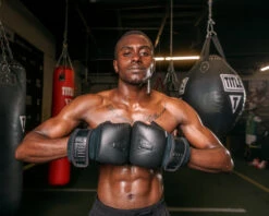 TITLE Black Old School Leather Pro Bag Gloves 15 TITLE Black Old School Leather Pro Bag Gloves -Titleboxing Shop bktbg bk 3