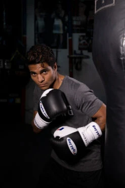 Fighting Tri-Tech Tenacious Lace Training Gloves 31 Fighting Tri-Tech Tenacious Lace Training Gloves -Titleboxing Shop fs3ttgl bk wh 2