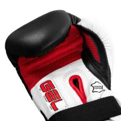 TITLE Boxing Gel Suspense Training Gloves 27 TITLE Boxing Gel Suspense Training Gloves -Titleboxing Shop gstge bk wh 05