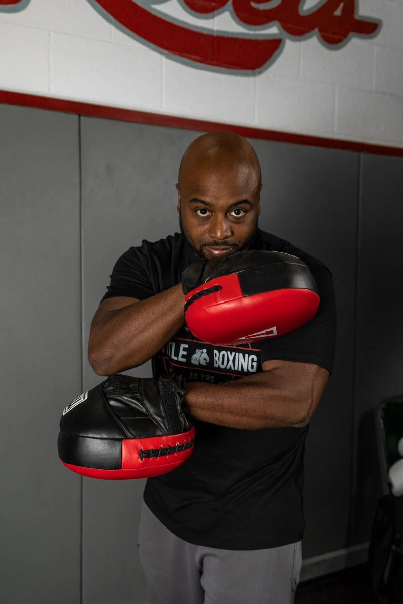 TITLE Boxing "Double-Stuff" Jumbo Punch Mitts 8 TITLE Boxing "Double-Stuff" Jumbo Punch Mitts - Image 6