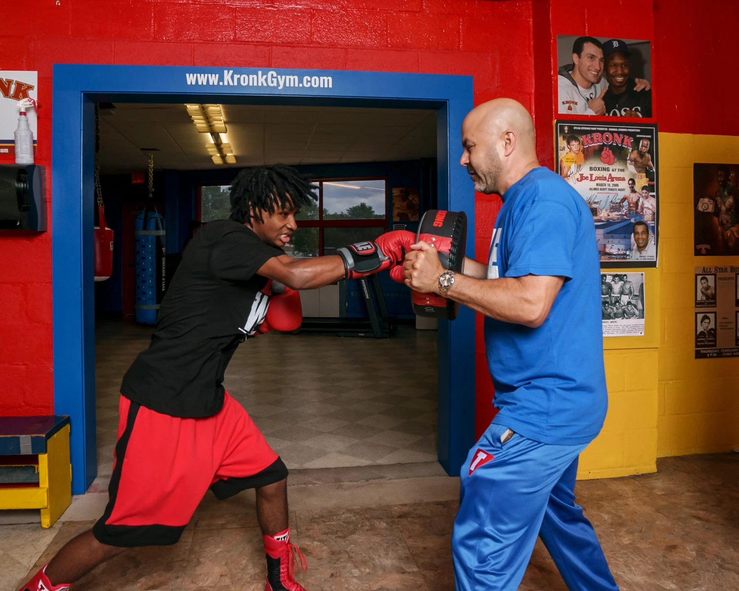 TITLE Boxing Memory Foam Punch Shield 7 TITLE Boxing Memory Foam Punch Shield - Image 5