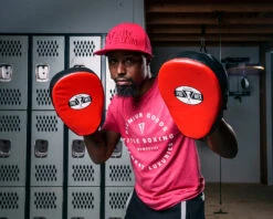 Pro Mex Pantera Curved Punch Mitts 3.0 11 Pro Mex Pantera Curved Punch Mitts 3.0 -Titleboxing Shop pmpmc3 bk rd 1